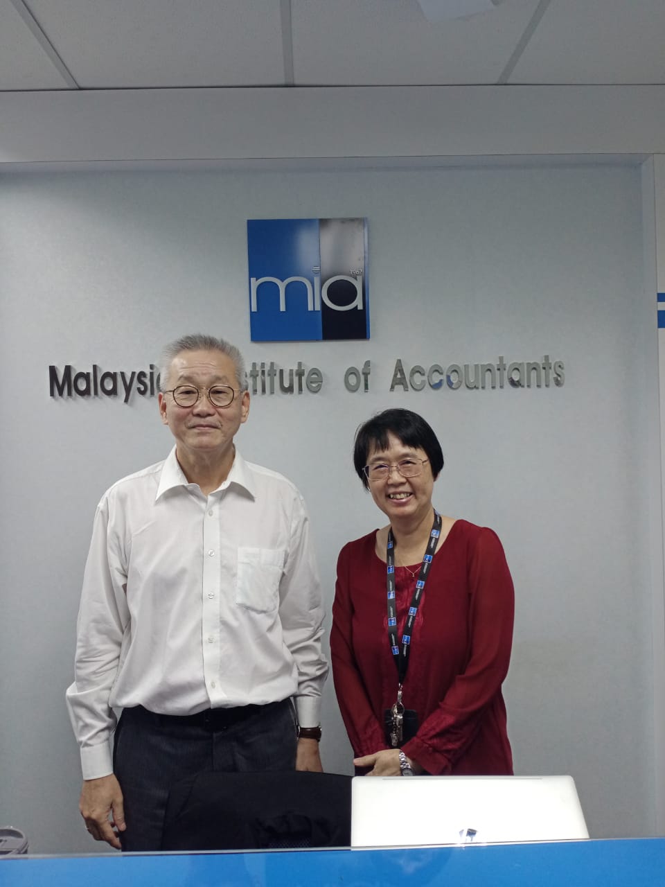 1. Photo, Kenny Tay with Head of MIA, Johor, Ms. Chan Hua Seng